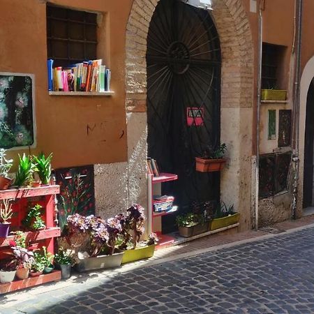 Affitto Turistico - La Terrazzina Lejlighed Monterotondo  Eksteriør billede